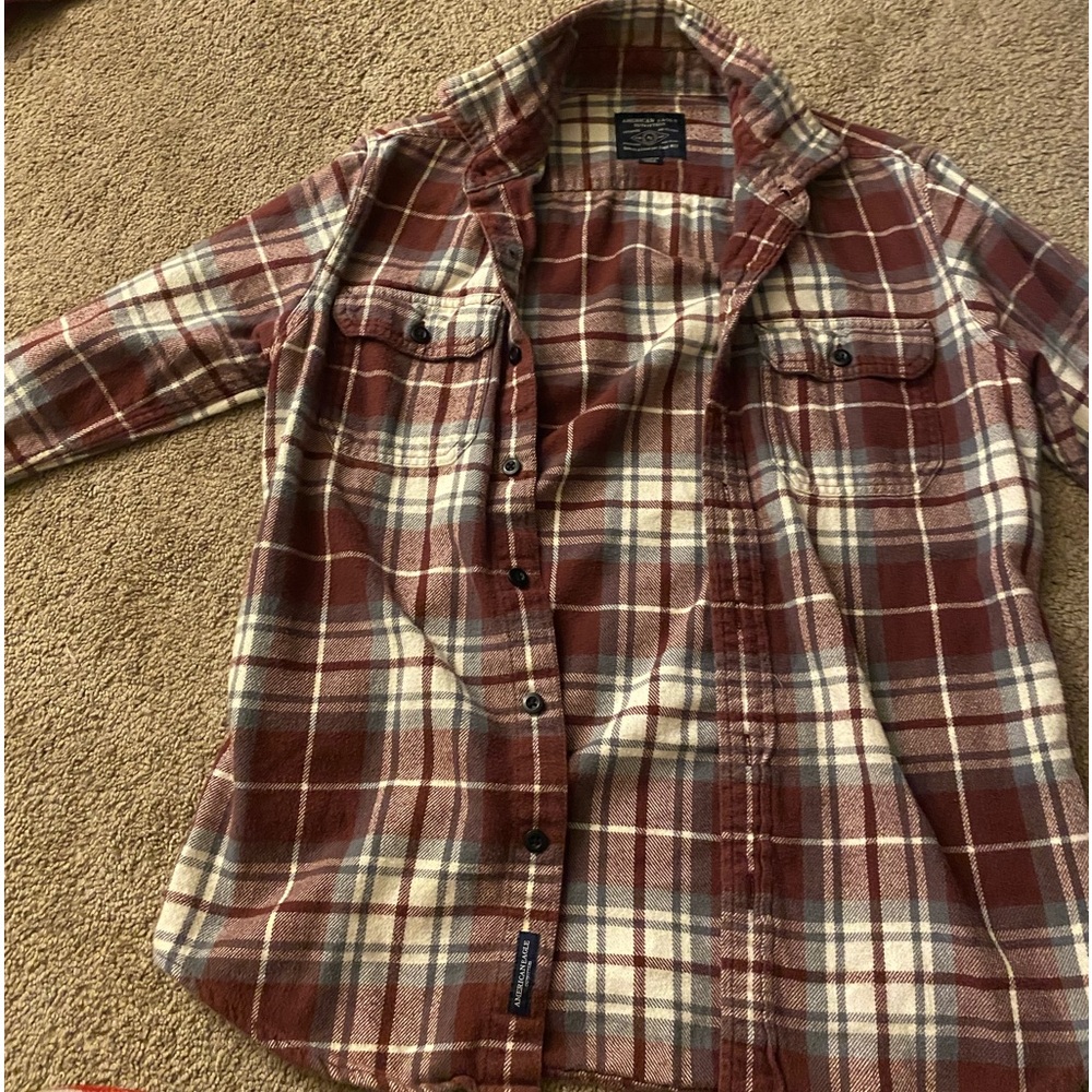 Men’s American Eagle flannel, super thick and comfy, men’s xs but fits womens L